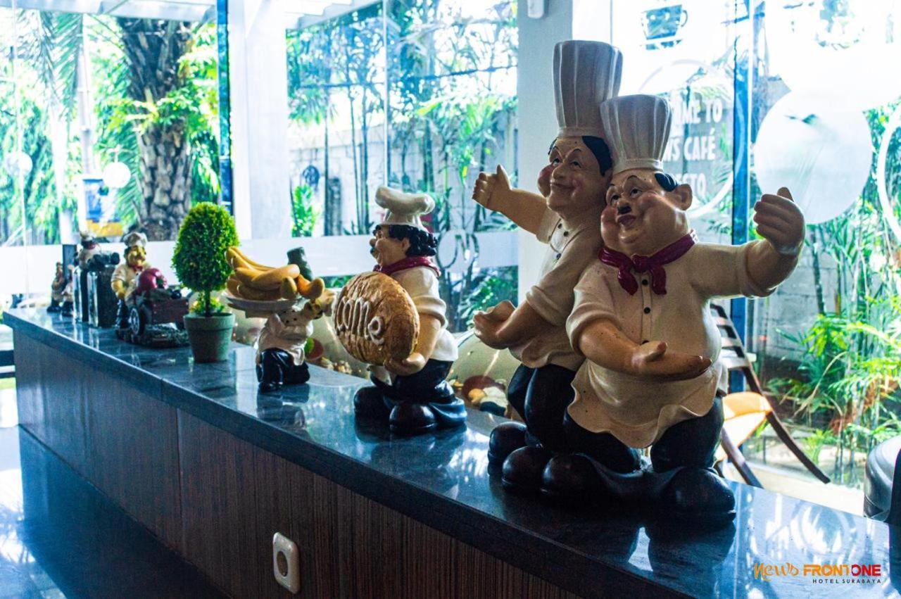 News Hotel Waru Sidoarjo Exteriör bild